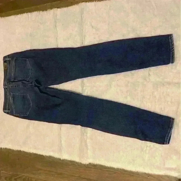 Size 25 Paige jeans in wonderful condition. - Picture 8 of 12